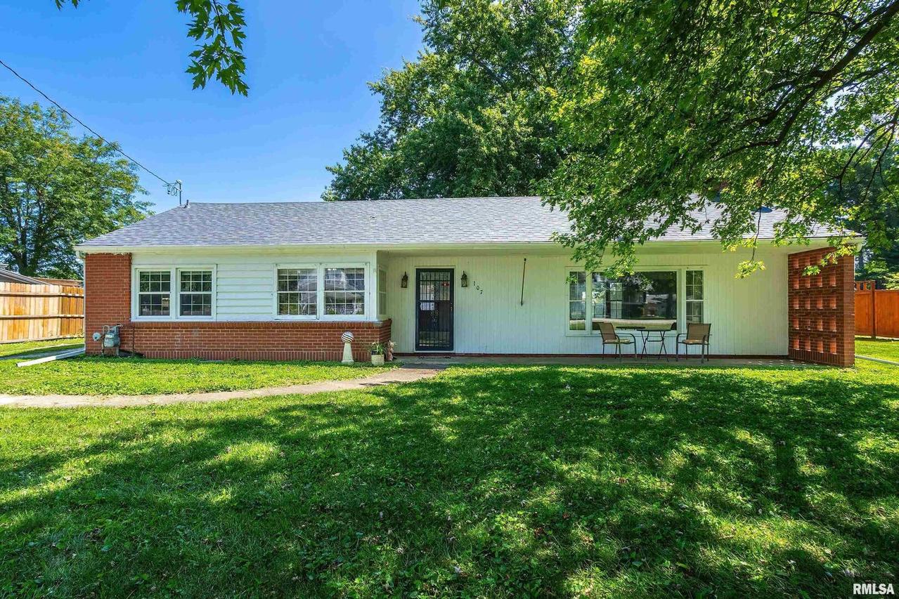 107 N Scandia St., Alpha, IL 61413