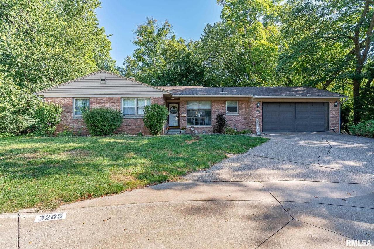 3205 11th Ave. #A, Moline, IL 61265