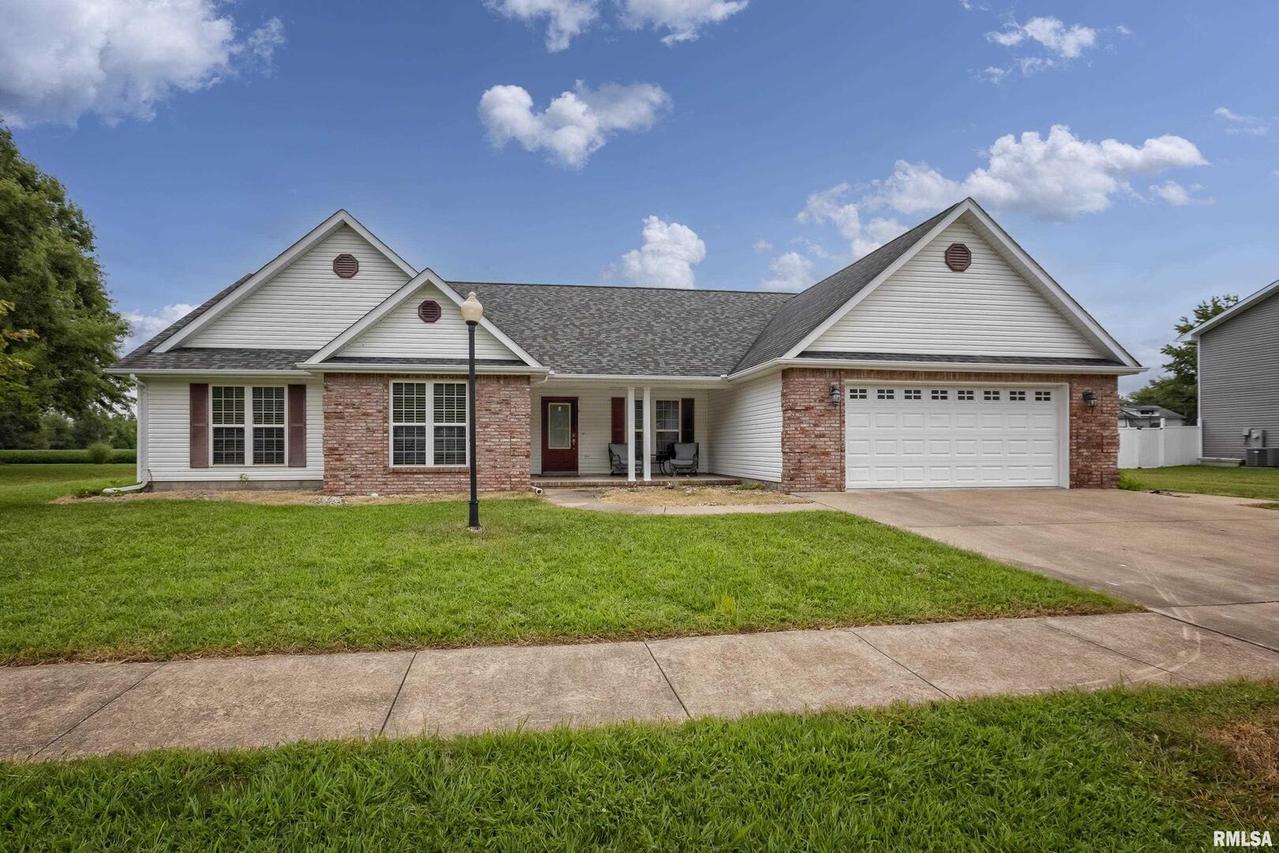 702 Legacy Dr., Herrin, IL 62948