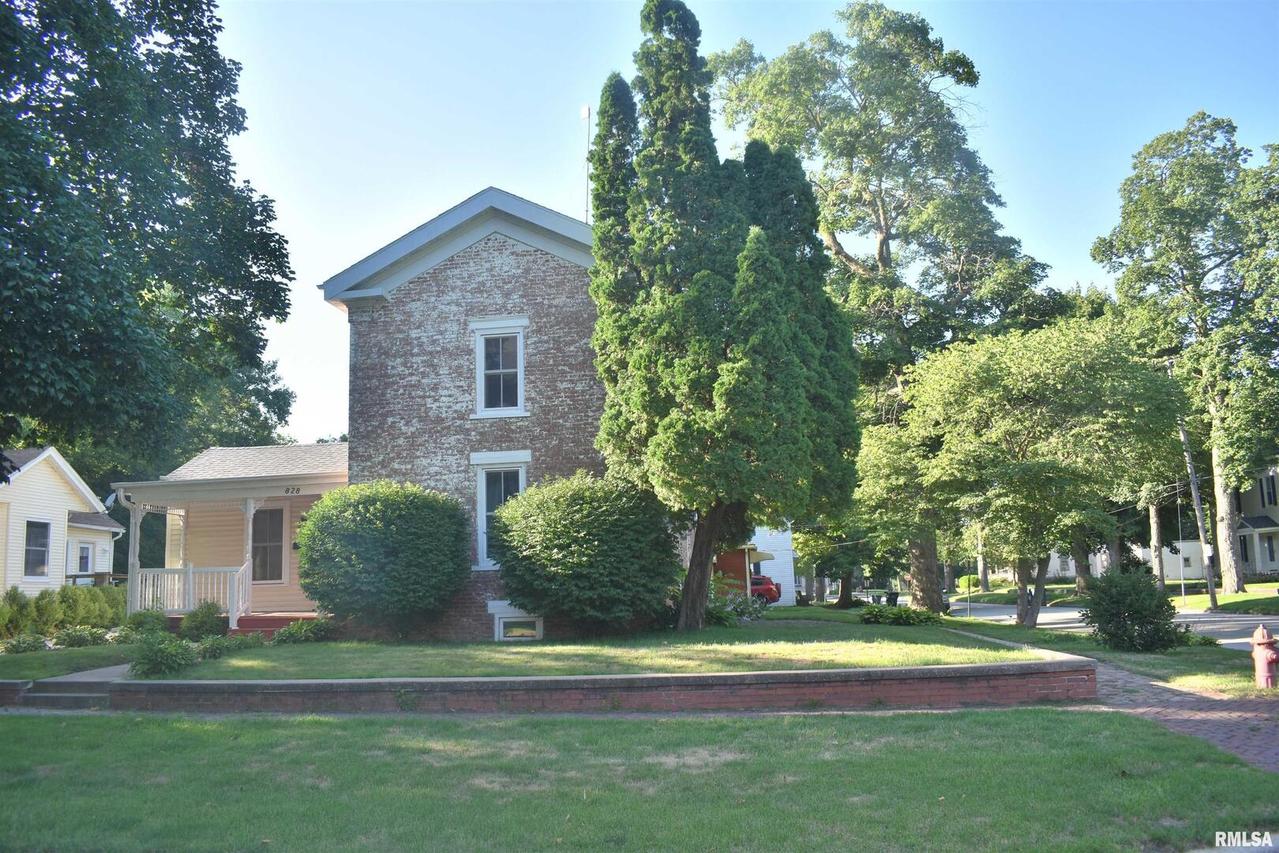 828 E 1st Ave., Monmouth, IL 61462