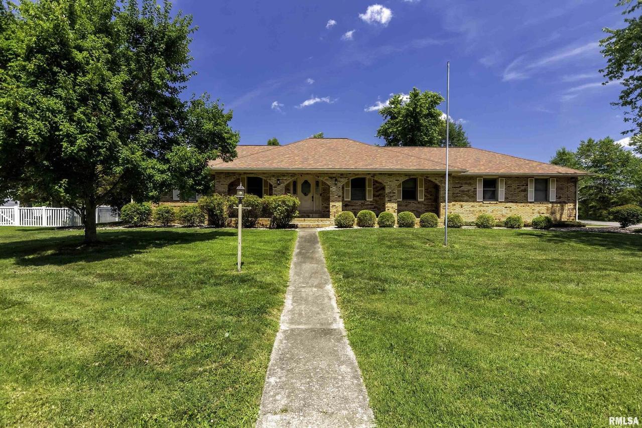 806 Morningside Dr., Marion, IL 62959