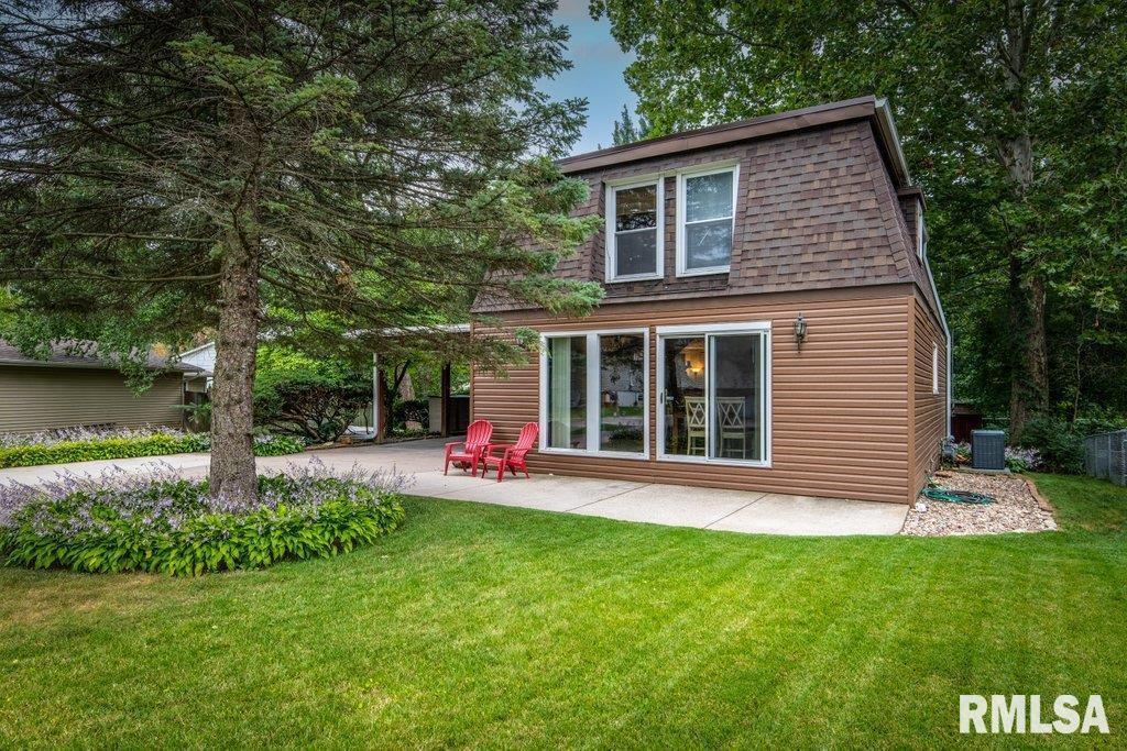 1211 8th Street Ct., Hampton, IL 61256