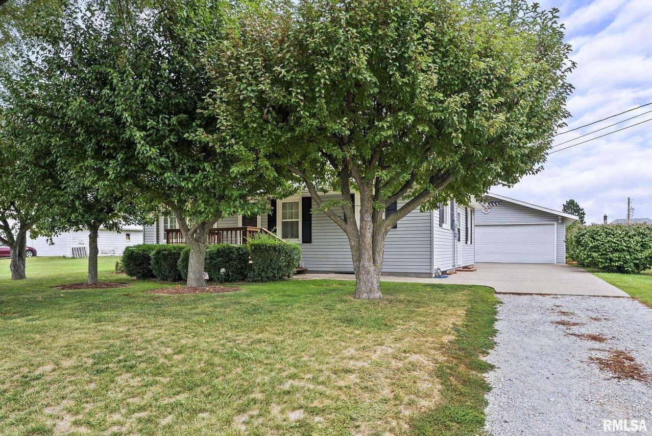 208 SE 7th Ave., Aledo, IL 61231