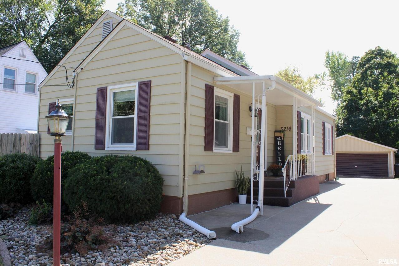 3216 24th Ave., Rock Island, IL 61201