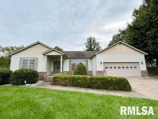 404 E Clark Tr., Herrin, IL 62948