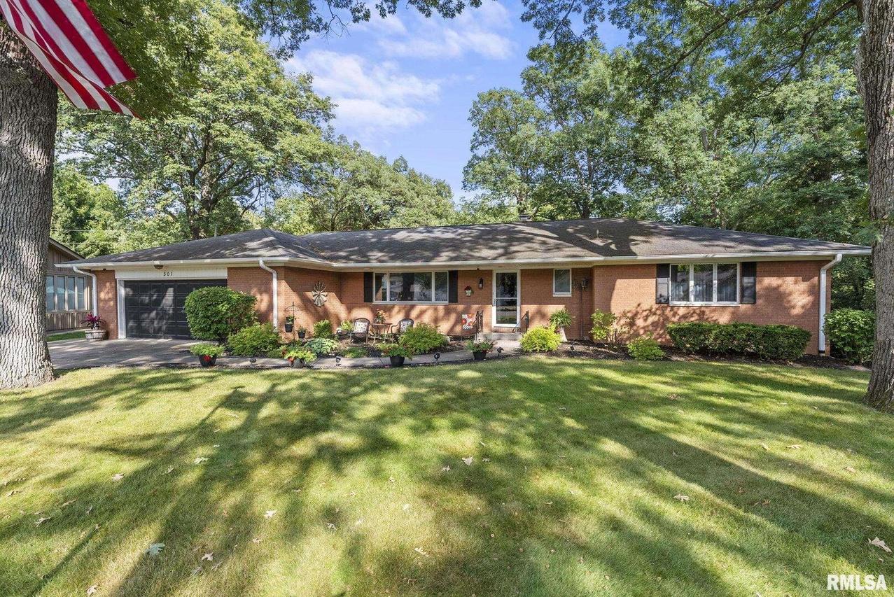 501 14th Avenue Ct., Hampton, IL 61256