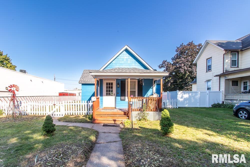 414 54th St., Moline, IL 61265