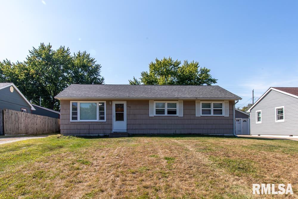 637 Greenway Ave., Colona, IL 61241