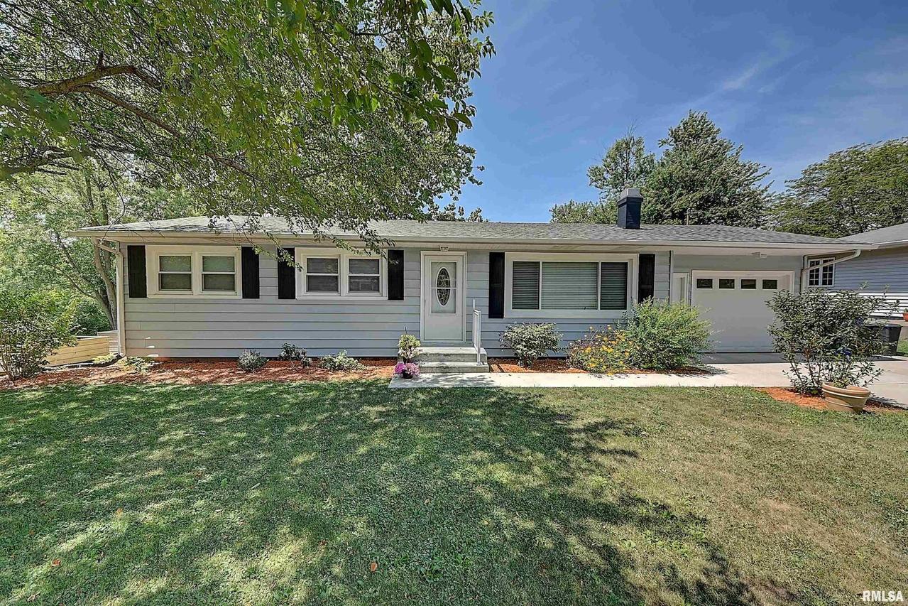 505 N Bush St., Reynolds, IL 61279