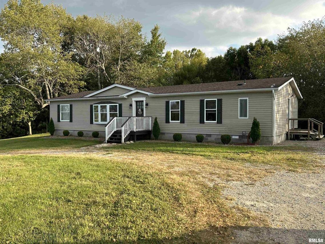 1578 Ava Rd., Murphysboro, IL 62966