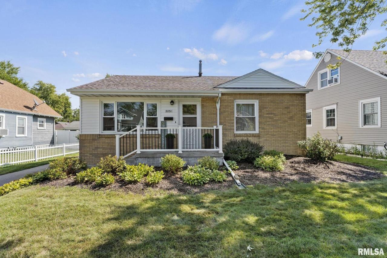 2231 38th St., Rock Island, IL 61201