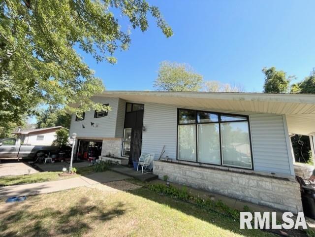 1358 Skelcher Blvd., Makanda, IL 62958