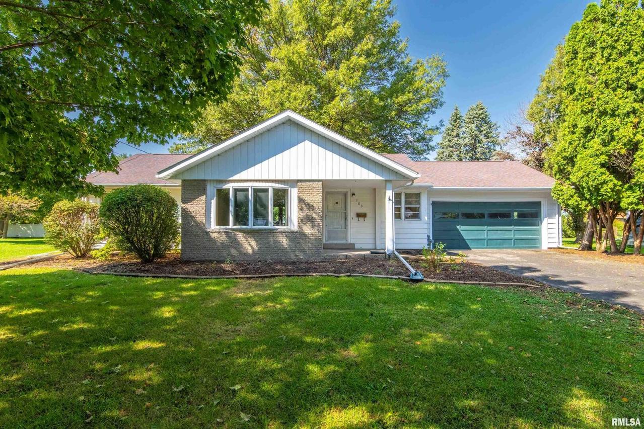 103 N 2nd St., Cambridge, IL 61238