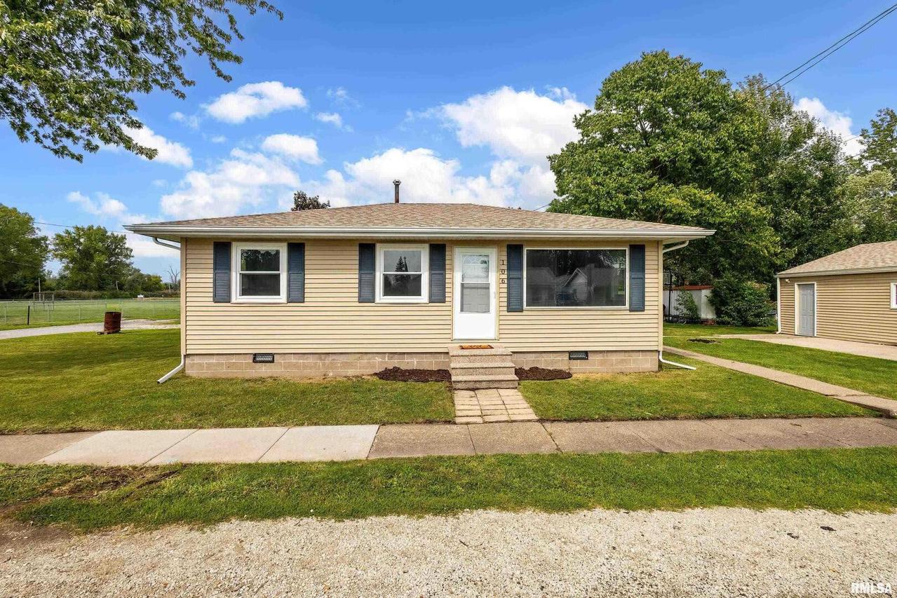 106 State St., Carbon Cliff, IL 61239