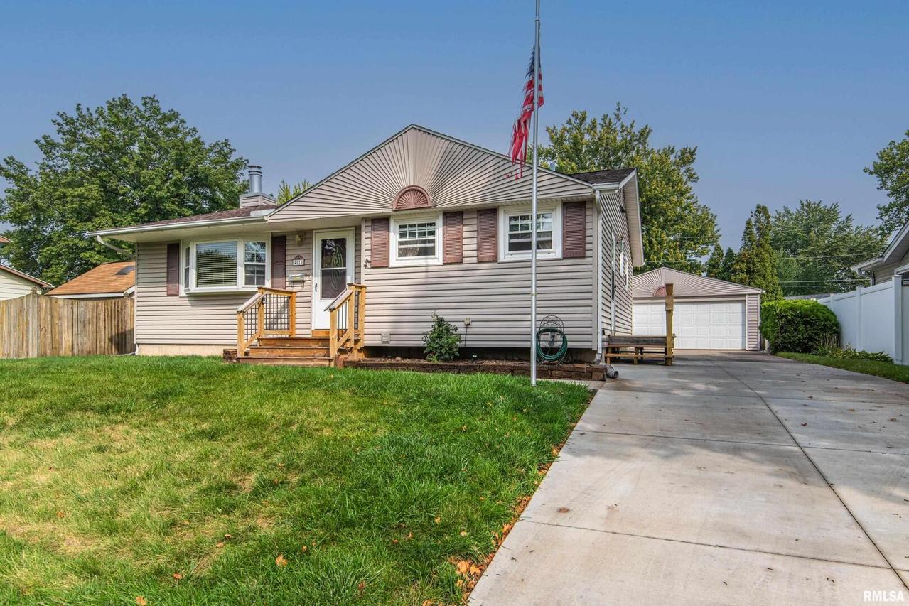 4815 51st Ave., Moline, IL 61265