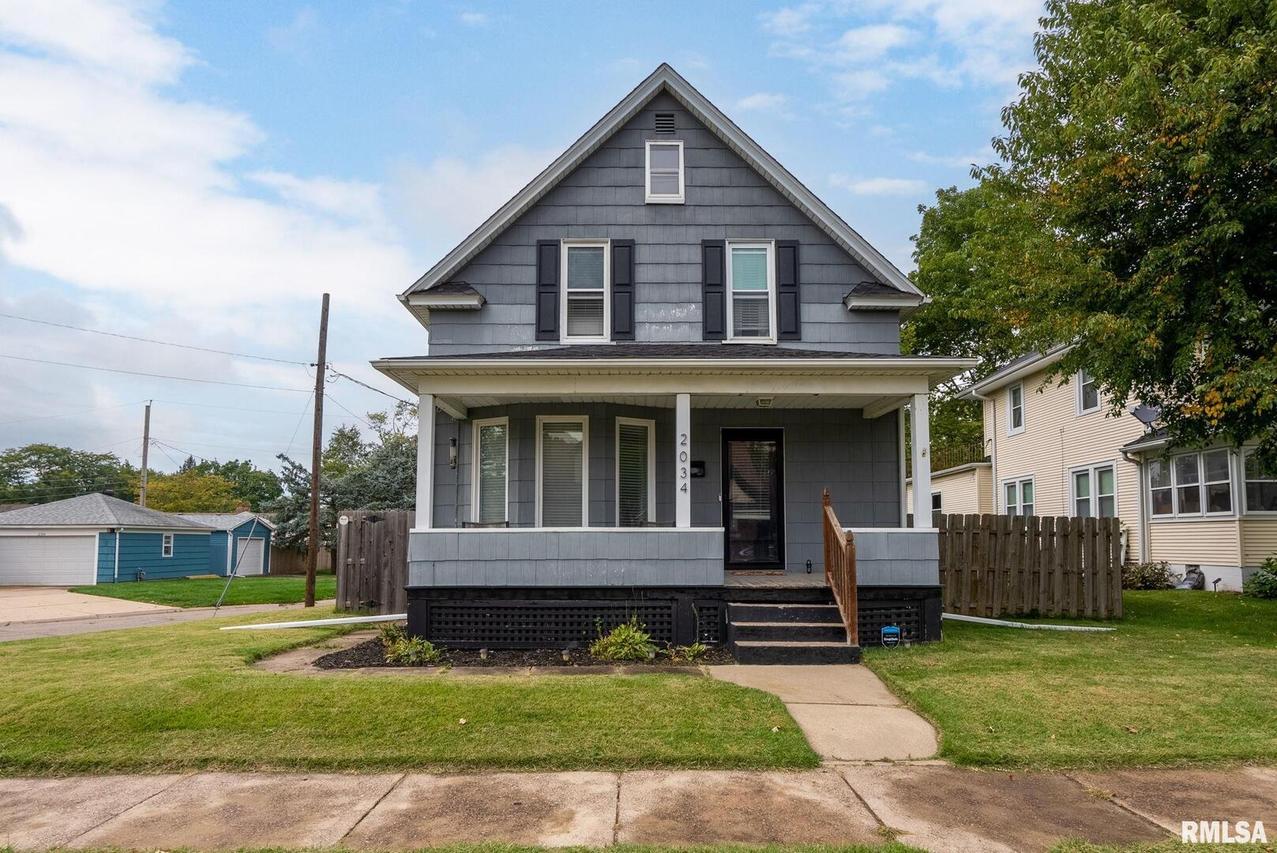 2034 29th St., Rock Island, IL 61201