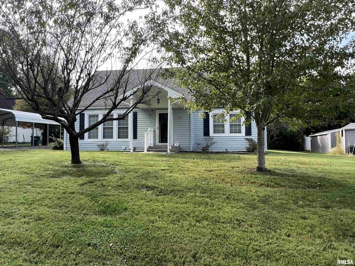 1303 Charles St., Carterville, IL 62918