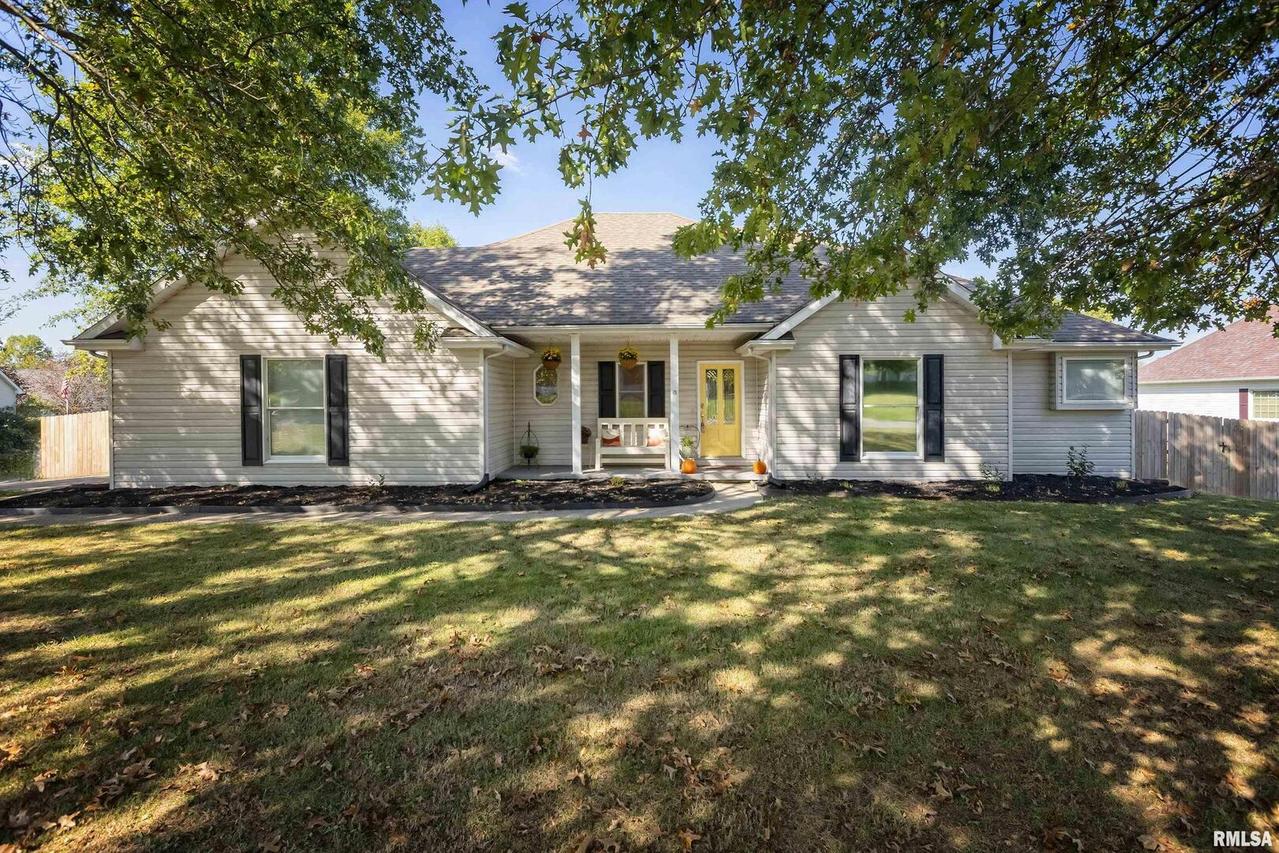 2700 Hickory Ln., Marion, IL 62959