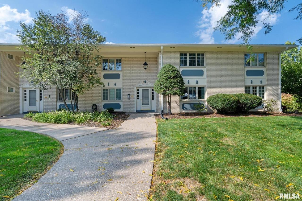 920 17th St. #34, Moline, IL 61265