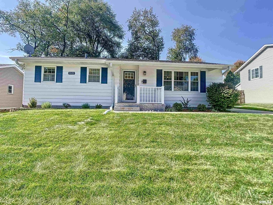 5522 31st Avenue Ct., Moline, IL 61265