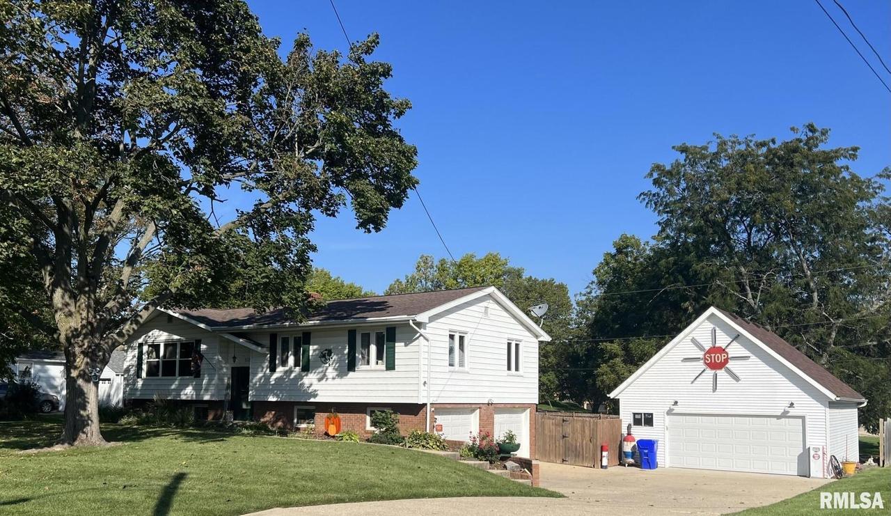 512 E Church St., Kewanee, IL 61443