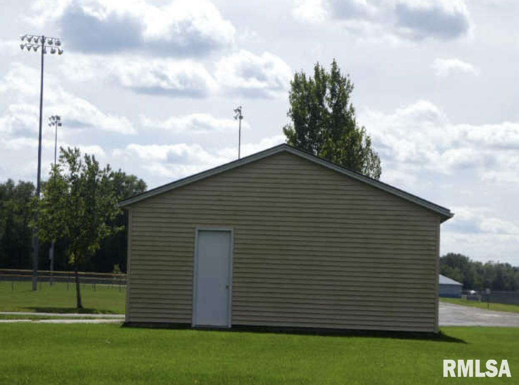 12th St., Fulton, IL 61252