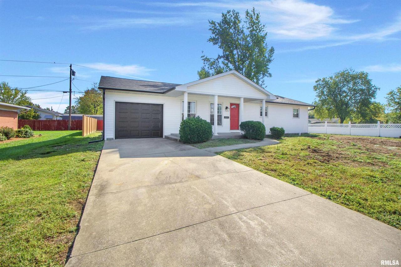 1203 Evergreen Pl., Marion, IL 62959