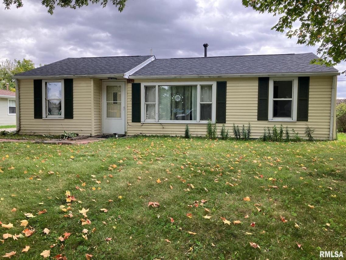 332 16th Ave., Silvis, IL 61282