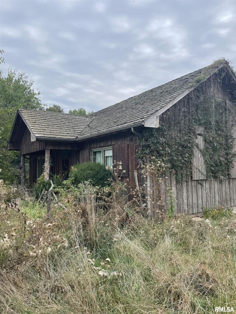 6768 E Grand, Dix, IL 62830