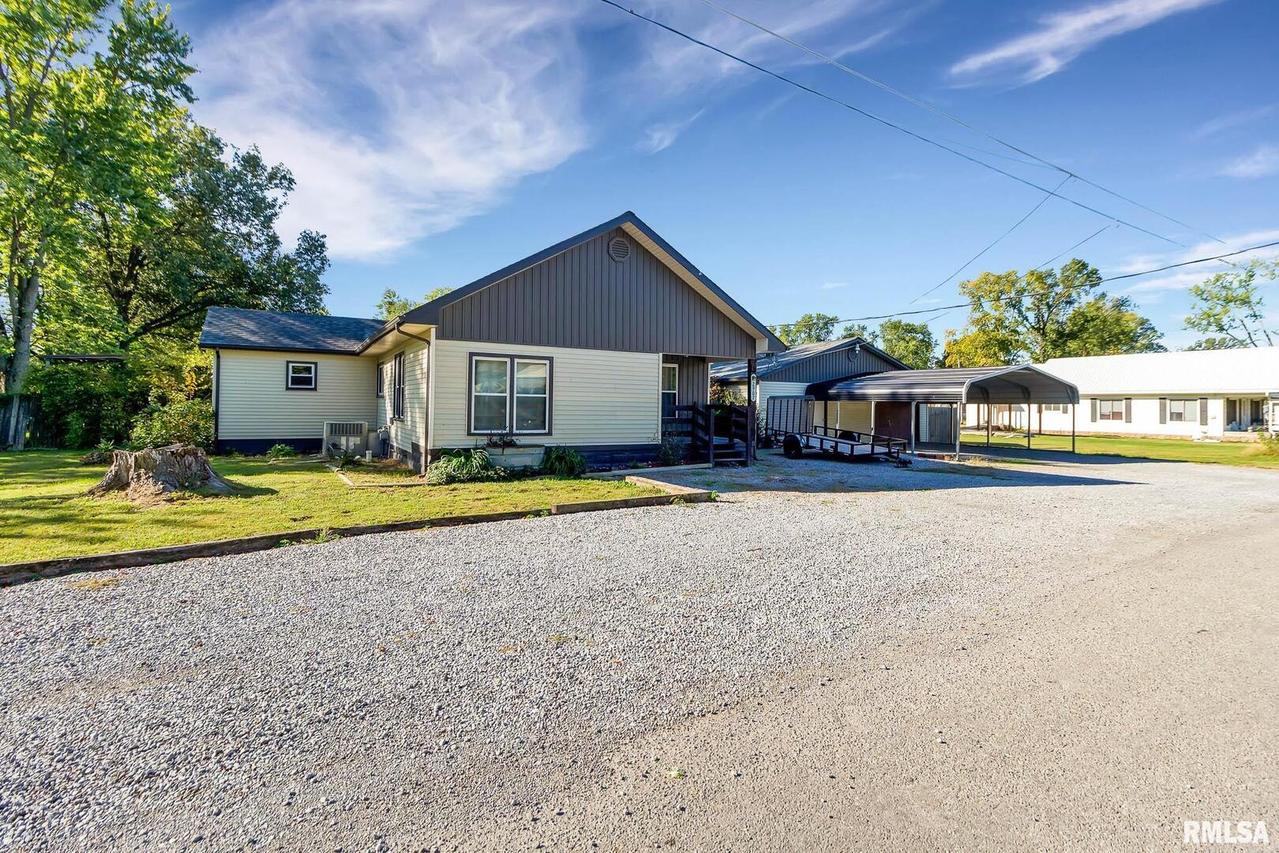 2907 Locust St., Eldorado, IL 62930