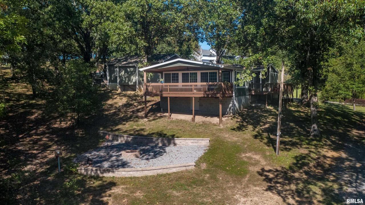 3060 Egyptian Hills Dr., Creal Springs, IL 62922