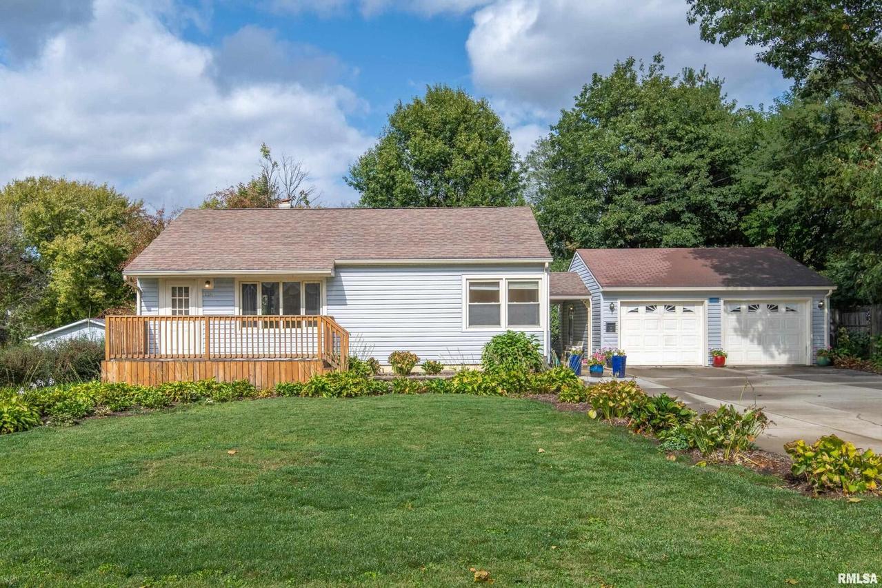 136 W Church St., Kewanee, IL 61443