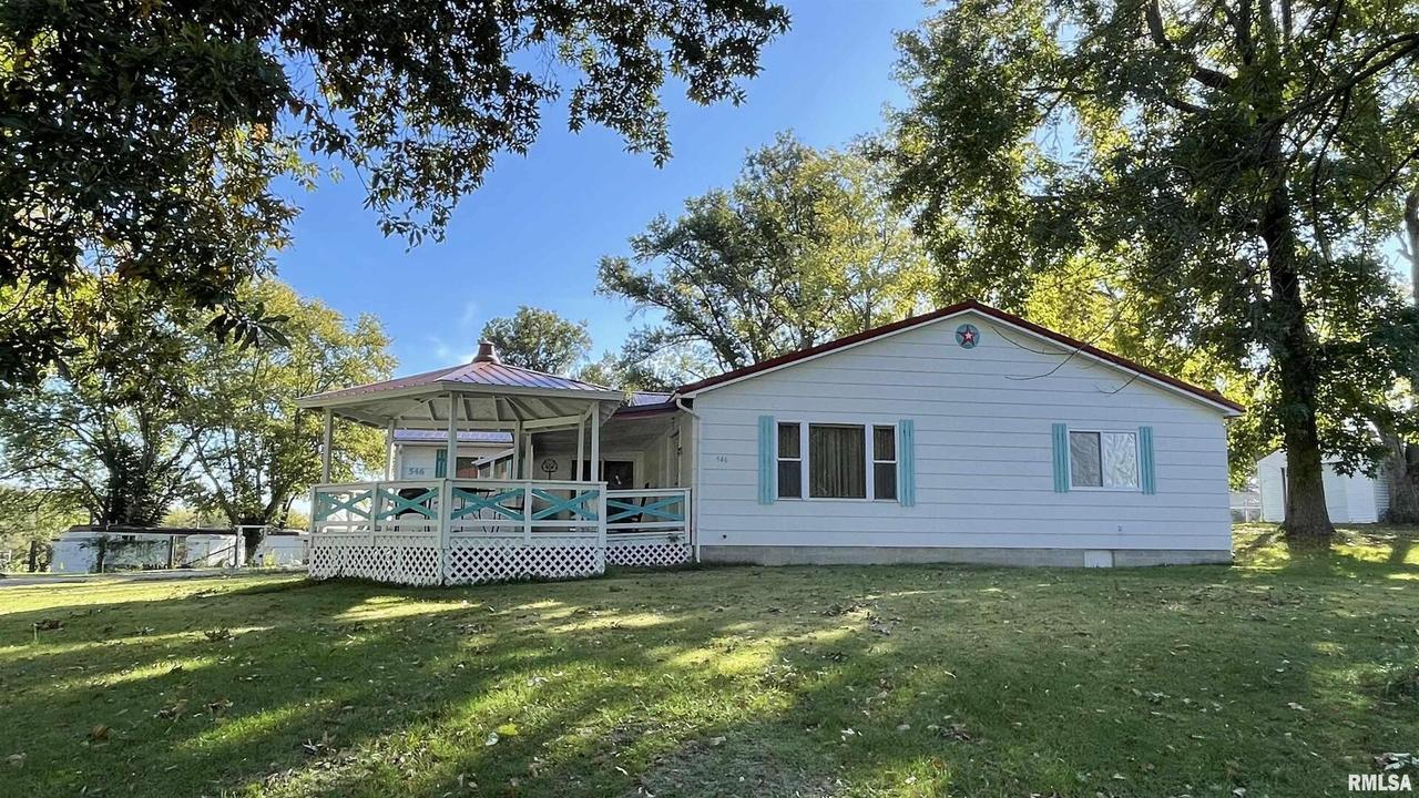 546 N Summers St., Duquoin, IL 62832