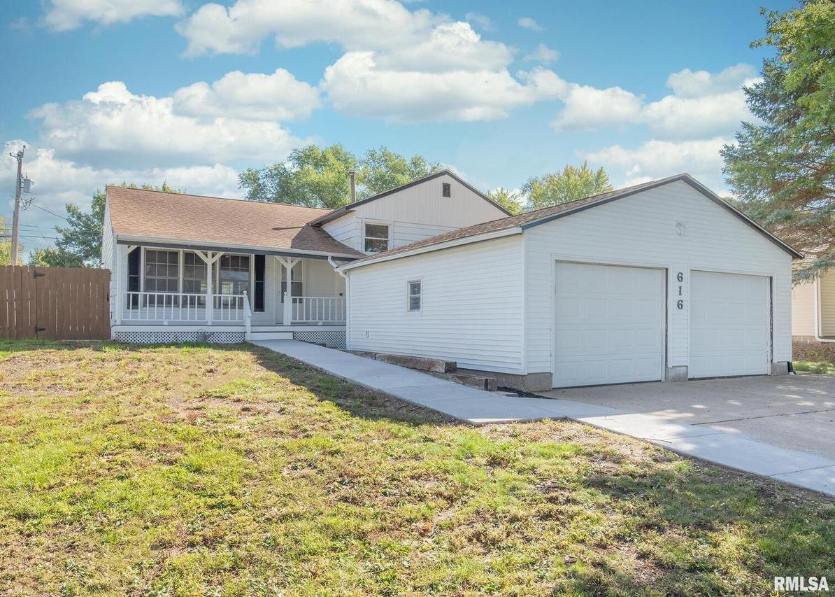 616 4th St., Colona, IL 61241