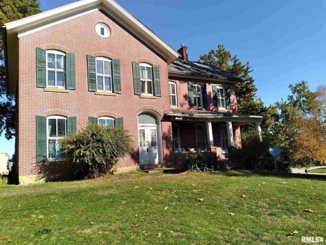 1018 8th Ave., Fulton, IL 61252