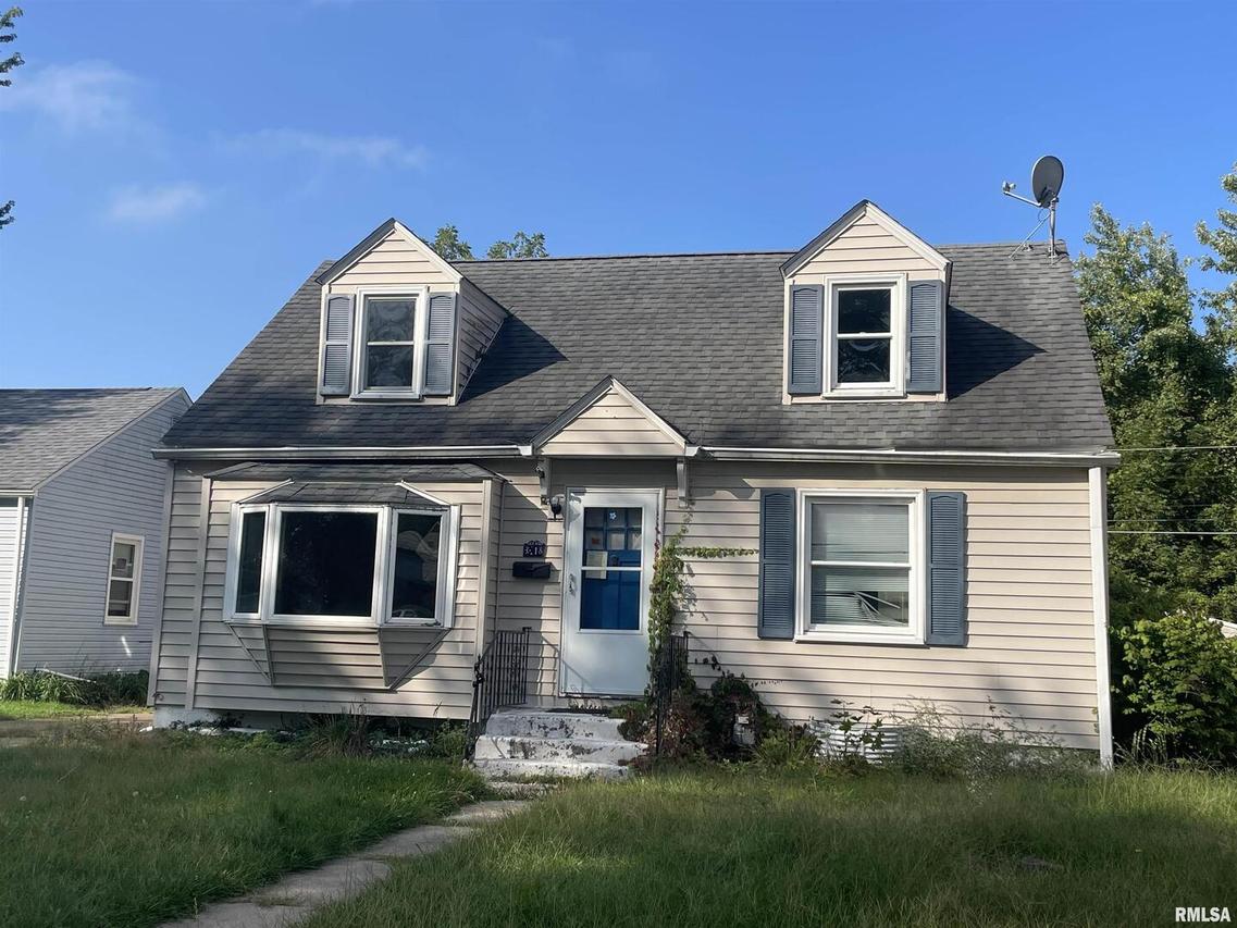 18 Knoll Ct., Rock Island, IL 61201