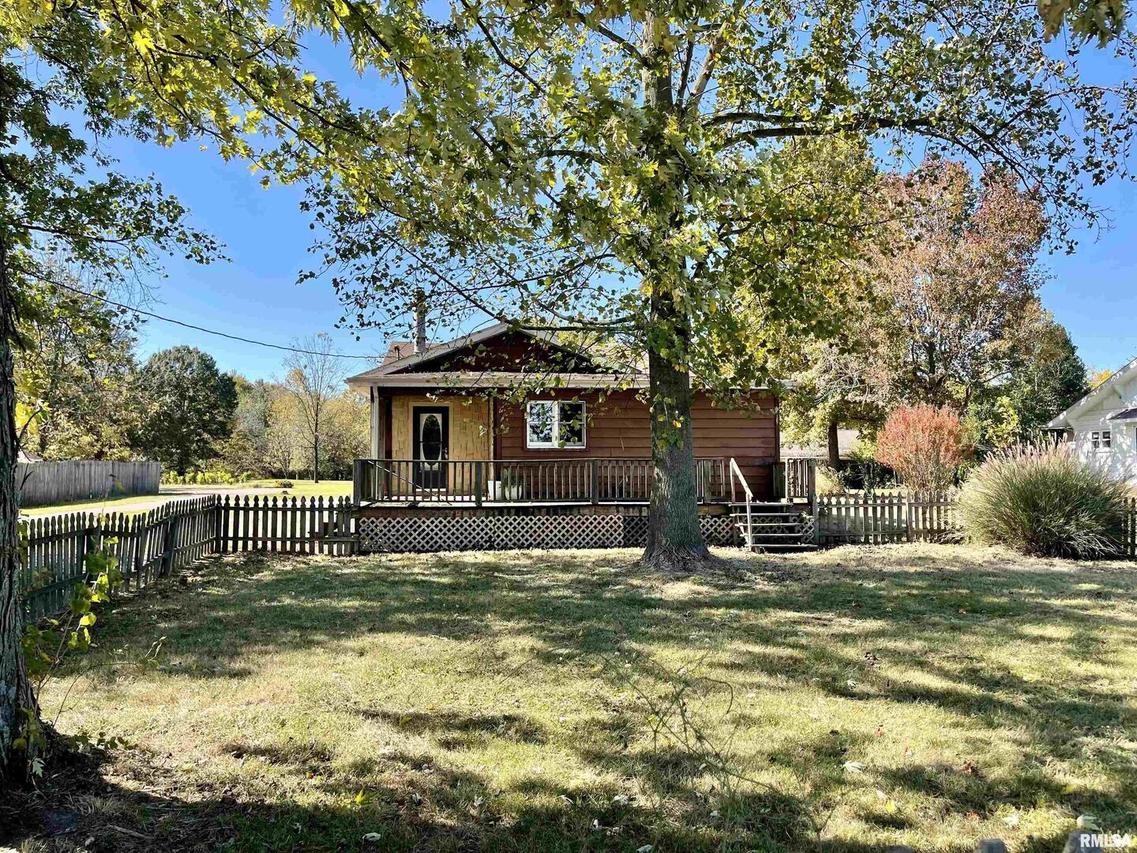 14041 Prosperity Rd., Johnston City, IL 62951