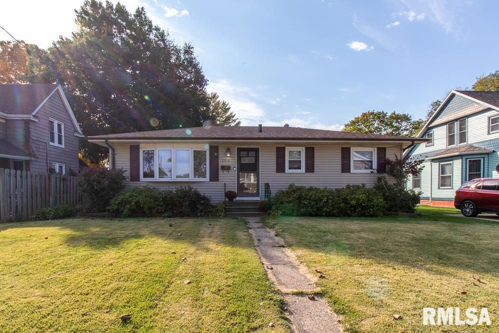 2814 8th Ave., Moline, IL 61265