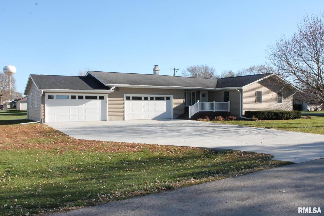 2 Pleasant View Dr., Annawan, IL 61234