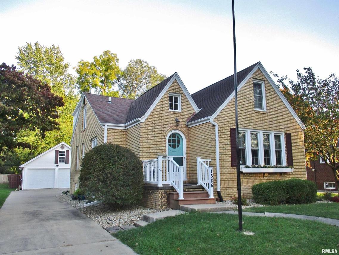 1545 N Kellogg St., Galesburg, IL 61401