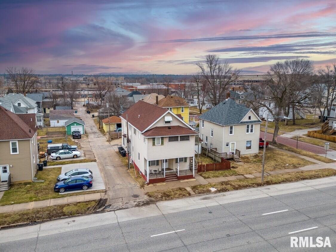 4011 7th Ave., Rock Island, IL 61201