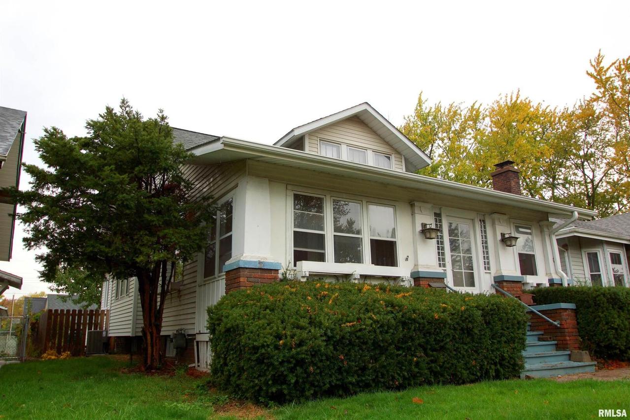 2113 12th St., Moline, IL 61265