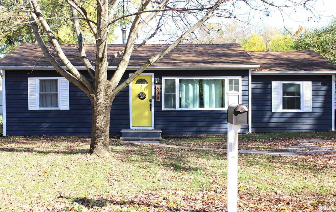 644 S 3rd St., Colona, IL 61241