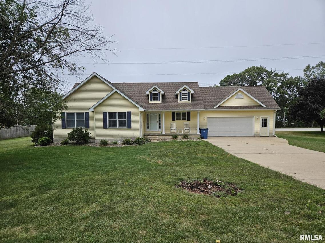 4 Sunset Dr., Cordova, IL 61242