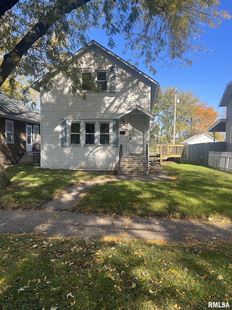 443 15th Ave., East Moline, IL 61244