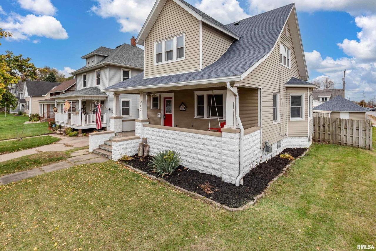 403 39th St., Moline, IL 61265