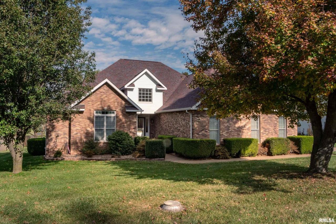 2702 Hickory Ln., Marion, IL 62959