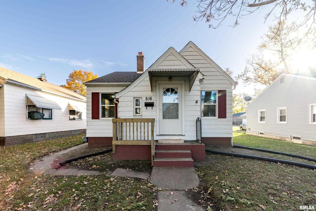 516 18 1/2 Ave., Rock Island, IL 61201