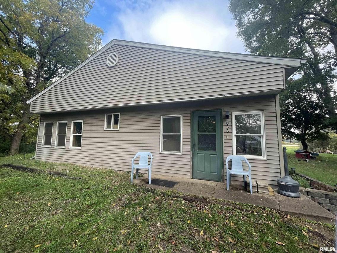936 Stern Rd., Albany, IL 61230