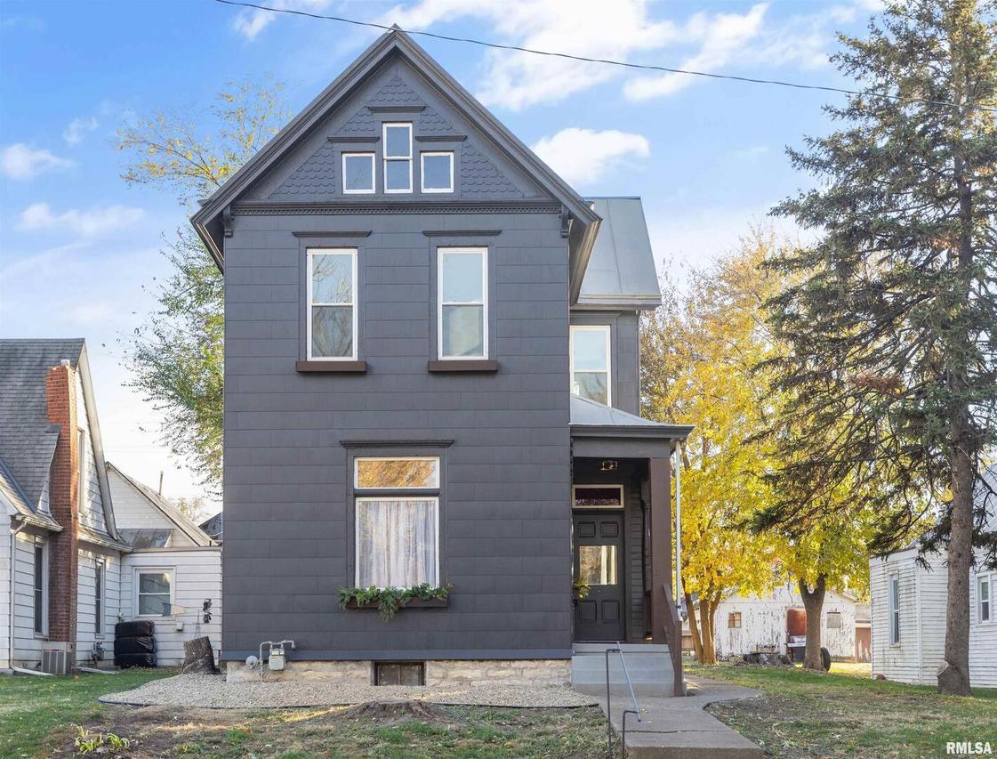 934 Jefferson St., Quincy, IL 62301